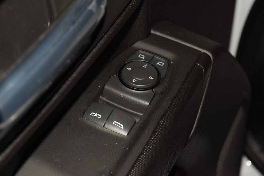 2026 Chevrolet Silverado 3500HD 4WD Reg Cab 142" Work Truck - 23012387 - 35