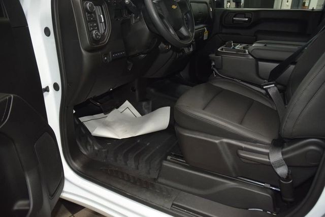 2026 Chevrolet Silverado 3500HD 4WD Reg Cab 142" Work Truck - 23012392 - 22