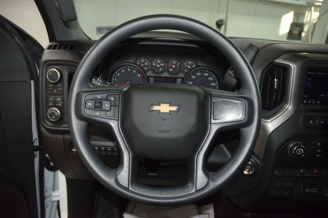 2026 Chevrolet Silverado 3500HD 4WD Reg Cab 142" Work Truck - 23012392 - 30