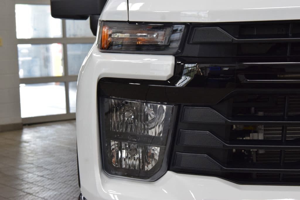 2026 Chevrolet Silverado 3500HD 4WD Reg Cab 142" Work Truck - 23012395 - 7