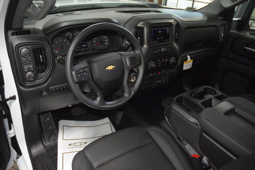 2026 Chevrolet Silverado 3500HD 4WD Reg Cab 142" Work Truck - 23067861 - 23