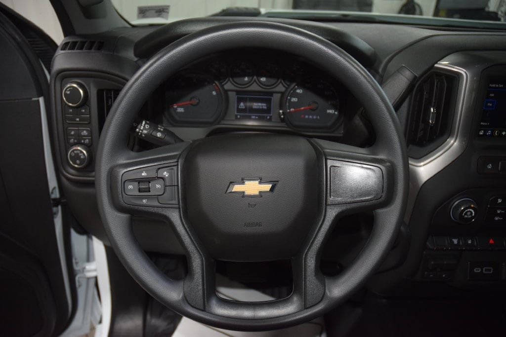 2026 Chevrolet Silverado 3500HD 4WD Reg Cab 142" Work Truck - 23067861 - 30