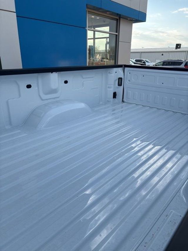 2026 Chevrolet Silverado 3500HD LT - 22984195 - 16