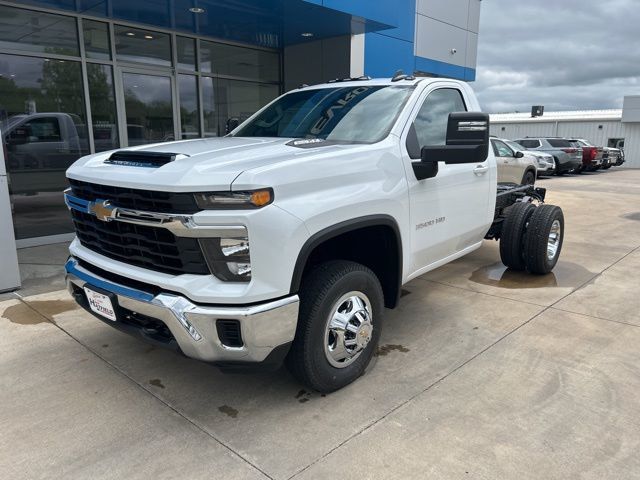 2026 Chevrolet Silverado 3500HD CC 4WD Reg Cab 146" WB, 60" CA LT - 23010519 - 1
