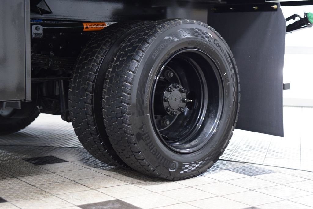 2026 Chevrolet Silverado 6500 HD Work Truck - 23012399 - 21