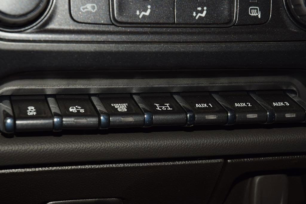 2026 Chevrolet Silverado 6500 HD Work Truck - 23012399 - 28