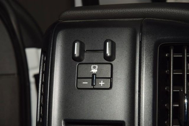 2026 Chevrolet Silverado 6500 HD Work Truck - 23012399 - 30