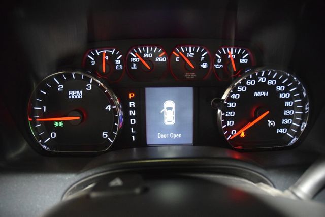 2026 Chevrolet Silverado 6500 HD Work Truck - 23012399 - 40