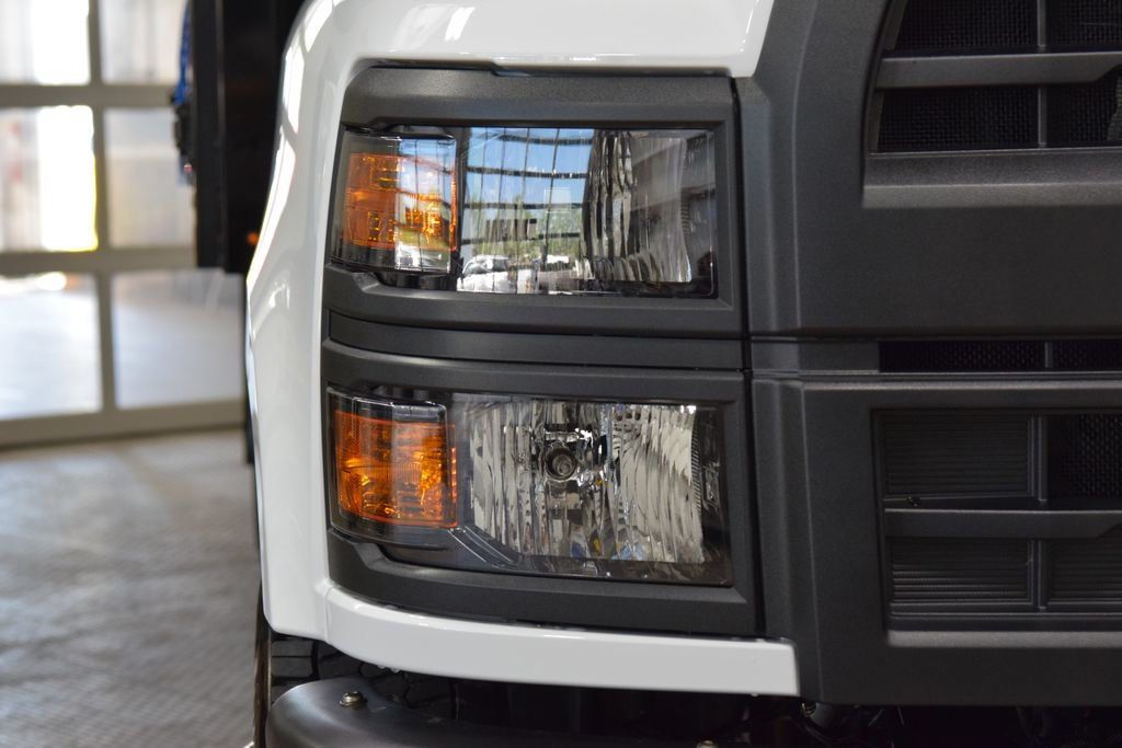 2026 Chevrolet Silverado 6500 HD Work Truck - 23012399 - 6