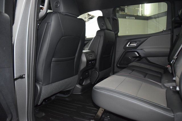 2026 Chevrolet Silverado EV e4WD Crew Cab Extended Range Trail Boss - 22920739 - 37