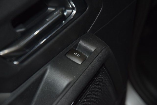 2026 Chevrolet Silverado EV e4WD Crew Cab Extended Range Trail Boss - 22920739 - 39