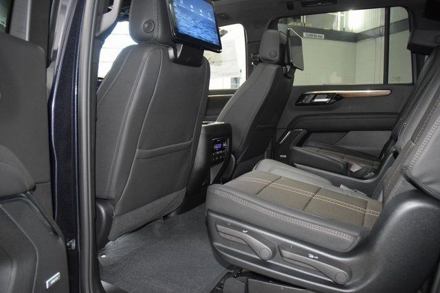 2026 Chevrolet Suburban 4WD 4dr High Country - 22920771 - 42