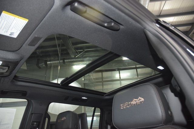 2026 Chevrolet Suburban 4WD 4dr High Country - 22920771 - 51