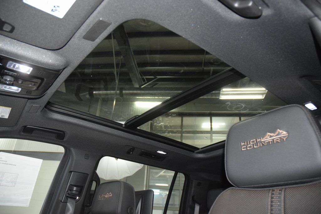 2026 Chevrolet Suburban 4WD 4dr High Country - 22984514 - 51