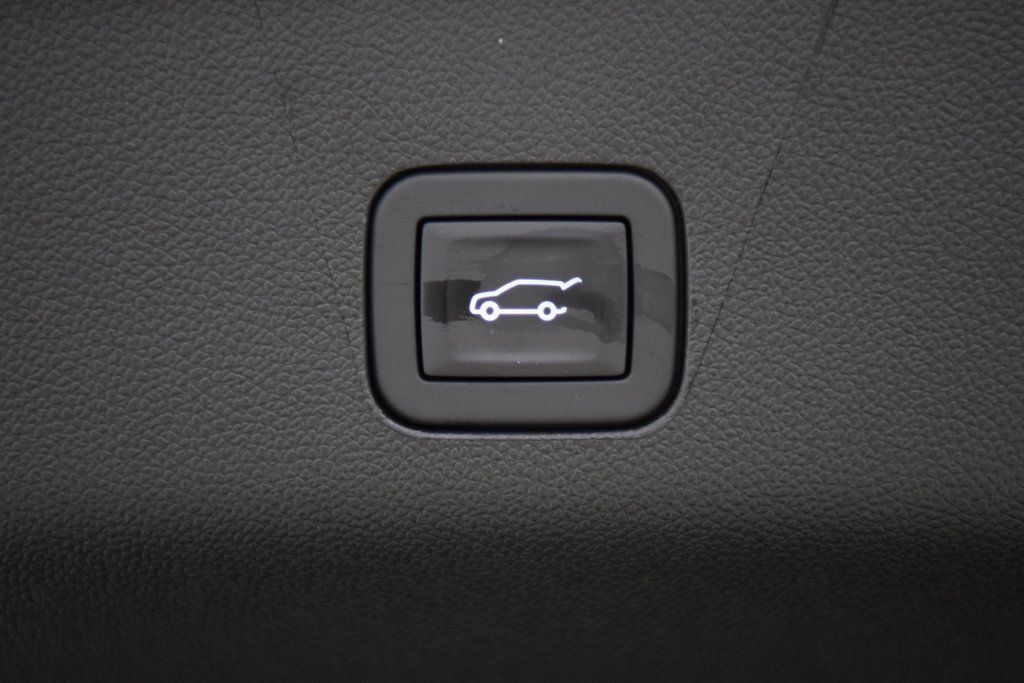 2026 Chevrolet Suburban 4WD 4dr High Country - 22984520 - 25