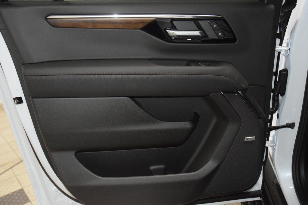 2026 Chevrolet Suburban 4WD 4dr High Country - 22984520 - 45