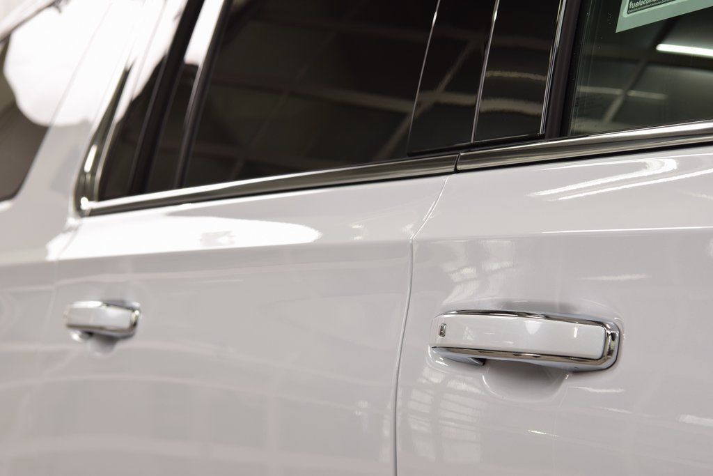 2026 Chevrolet Suburban 4WD 4dr High Country - 22984539 - 18