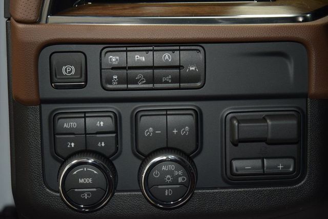 2026 Chevrolet Suburban 4WD 4dr High Country - 22984539 - 34