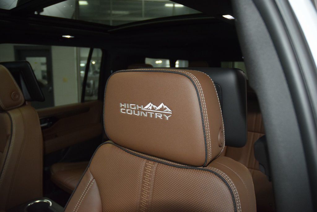 2026 Chevrolet Suburban 4WD 4dr High Country - 22984539 - 40