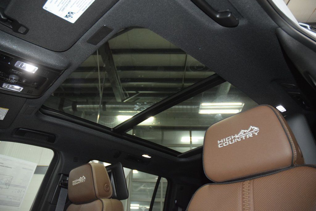 2026 Chevrolet Suburban 4WD 4dr High Country - 22984539 - 51