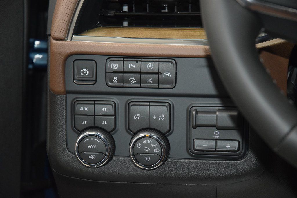 2026 Chevrolet Suburban 4WD 4dr High Country - 22985604 - 34