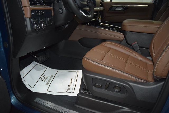 2026 Chevrolet Suburban 4WD 4dr High Country - 22985604 - 38