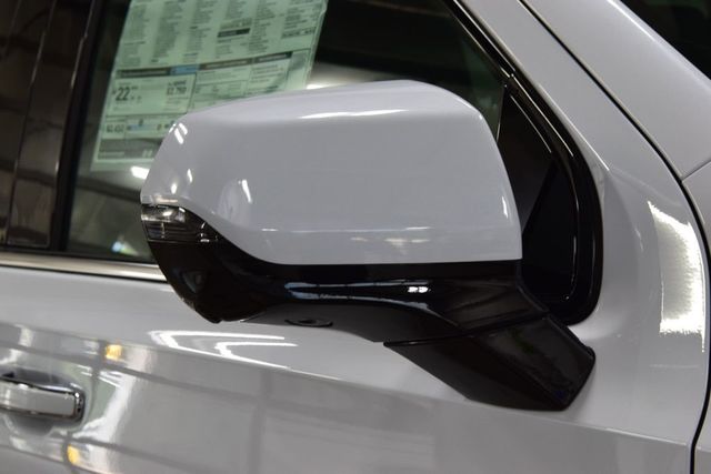 2026 Chevrolet Suburban 4WD 4dr High Country - 23041615 - 17