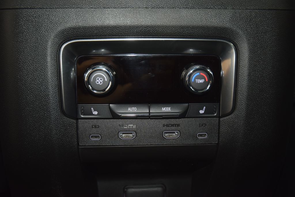 2026 Chevrolet Suburban 4WD 4dr High Country - 23041615 - 44