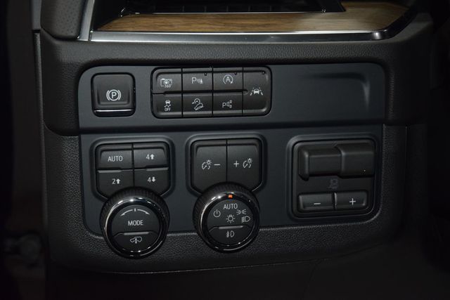 2026 Chevrolet Suburban 4WD 4dr High Country - 23052308 - 34