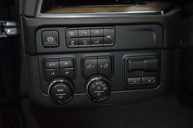 2026 Chevrolet Suburban 4WD 4dr High Country - 23055356 - 35