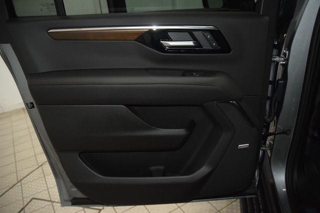 2026 Chevrolet Suburban 4WD 4dr High Country - 23055356 - 46