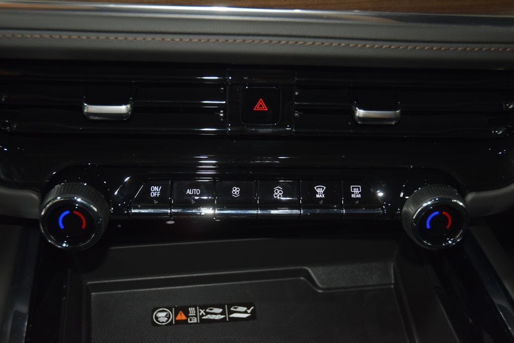 2026 Chevrolet Suburban 4WD 4dr High Country - 23055383 - 32