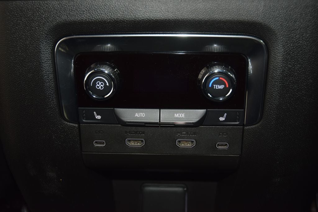 2026 Chevrolet Suburban 4WD 4dr High Country - 23057955 - 46