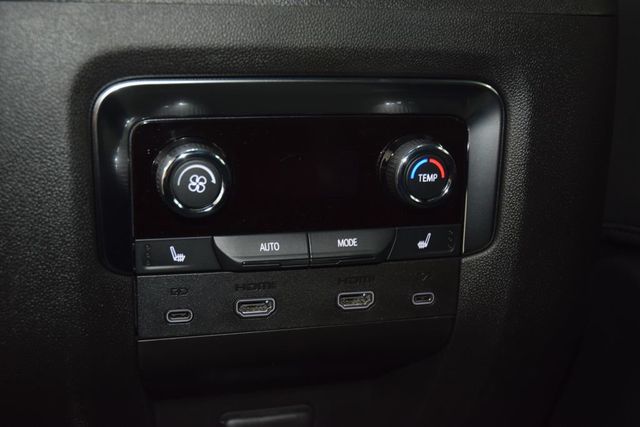 2026 Chevrolet Suburban 4WD 4dr High Country - 23062742 - 42