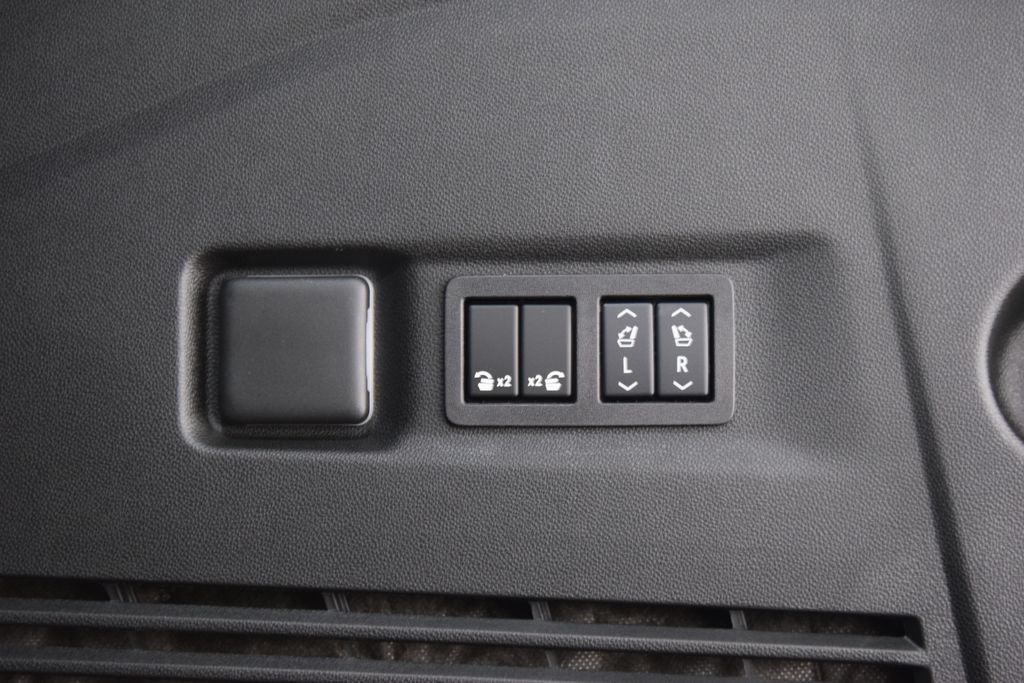 2026 Chevrolet Suburban 4WD 4dr High Country - 23065792 - 25