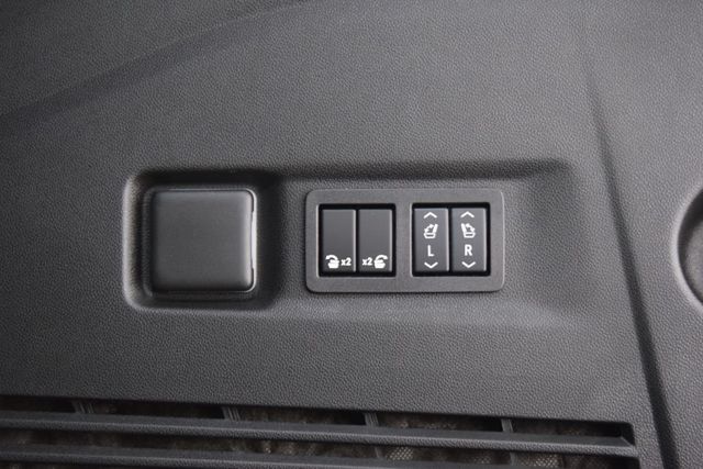 2026 Chevrolet Suburban 4WD 4dr High Country - 23065792 - 25