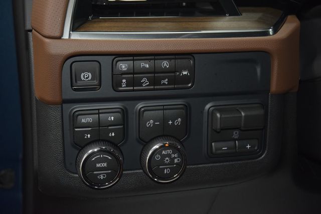 2026 Chevrolet Suburban 4WD 4dr High Country - 23067105 - 35