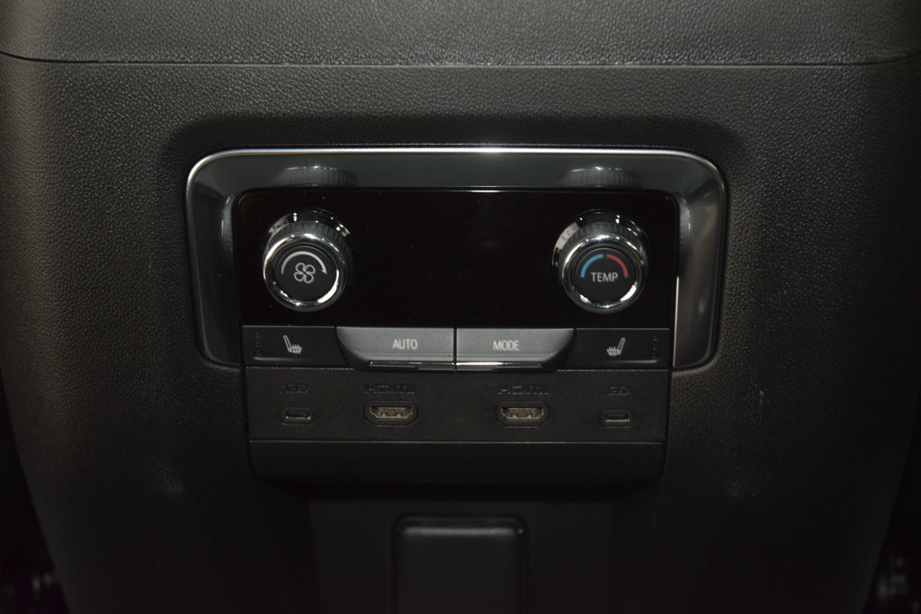 2026 Chevrolet Suburban 4WD 4dr High Country - 23067105 - 44