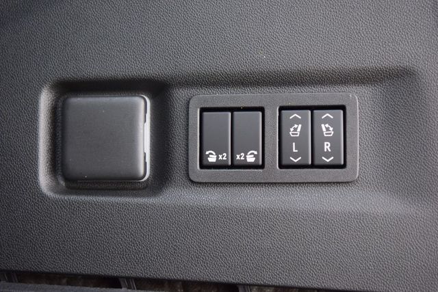 2026 Chevrolet Suburban 4WD 4dr High Country - 23067149 - 25