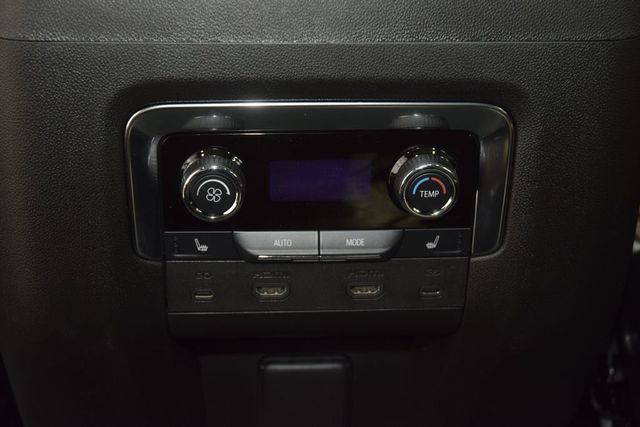 2026 Chevrolet Suburban 4WD 4dr High Country - 23067149 - 44