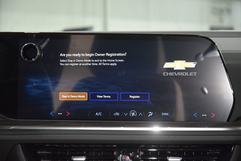 2026 Chevrolet Suburban 4WD 4dr LS - 23065858 - 28