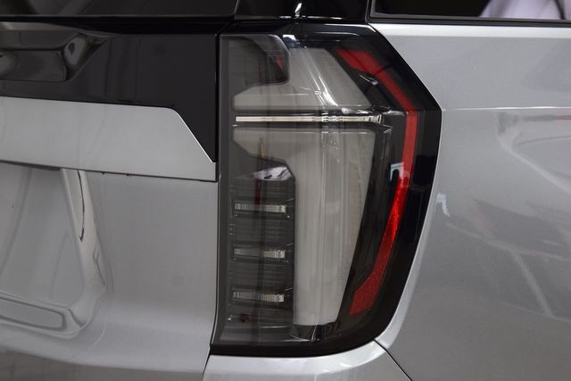 2026 Chevrolet Suburban 4WD 4dr LT - 22984491 - 18