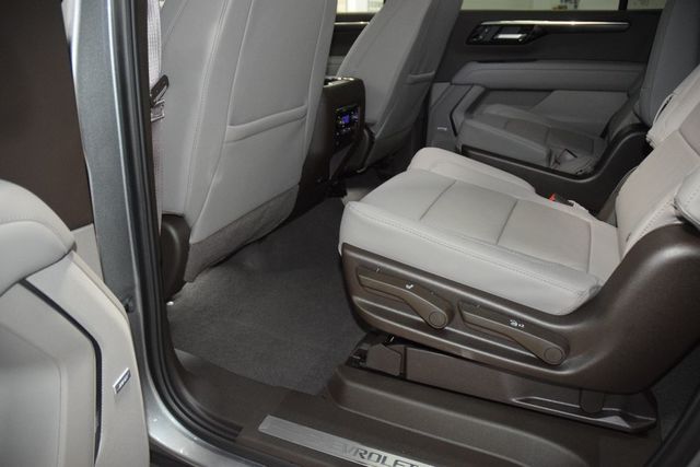 2026 Chevrolet Suburban 4WD 4dr LT - 22984491 - 40