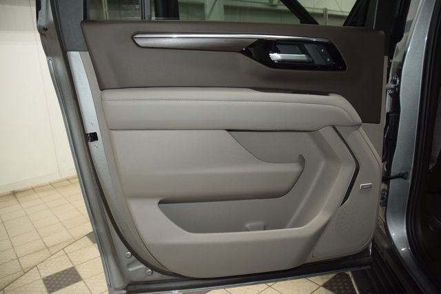 2026 Chevrolet Suburban 4WD 4dr LT - 22984491 - 43