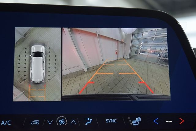 2026 Chevrolet Suburban 4WD 4dr LT - 22984491 - 50