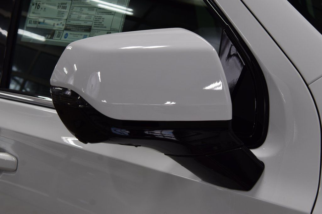 2026 Chevrolet Suburban 4WD 4dr LT - 22984504 - 16