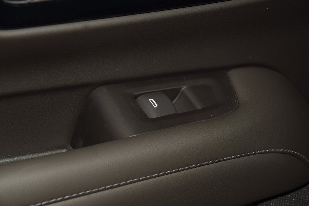 2026 Chevrolet Suburban 4WD 4dr LT - 22984504 - 45