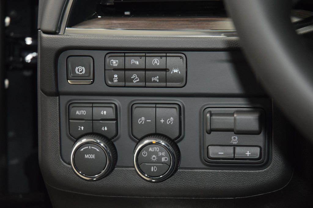 2026 Chevrolet Suburban 4WD 4dr LT - 22984523 - 34