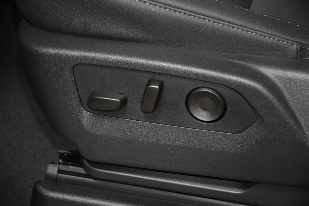 2026 Chevrolet Suburban 4WD 4dr LT - 22984523 - 39