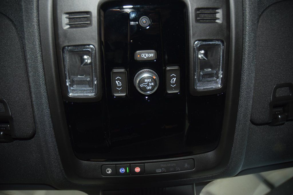 2026 Chevrolet Suburban 4WD 4dr LT - 22984523 - 50